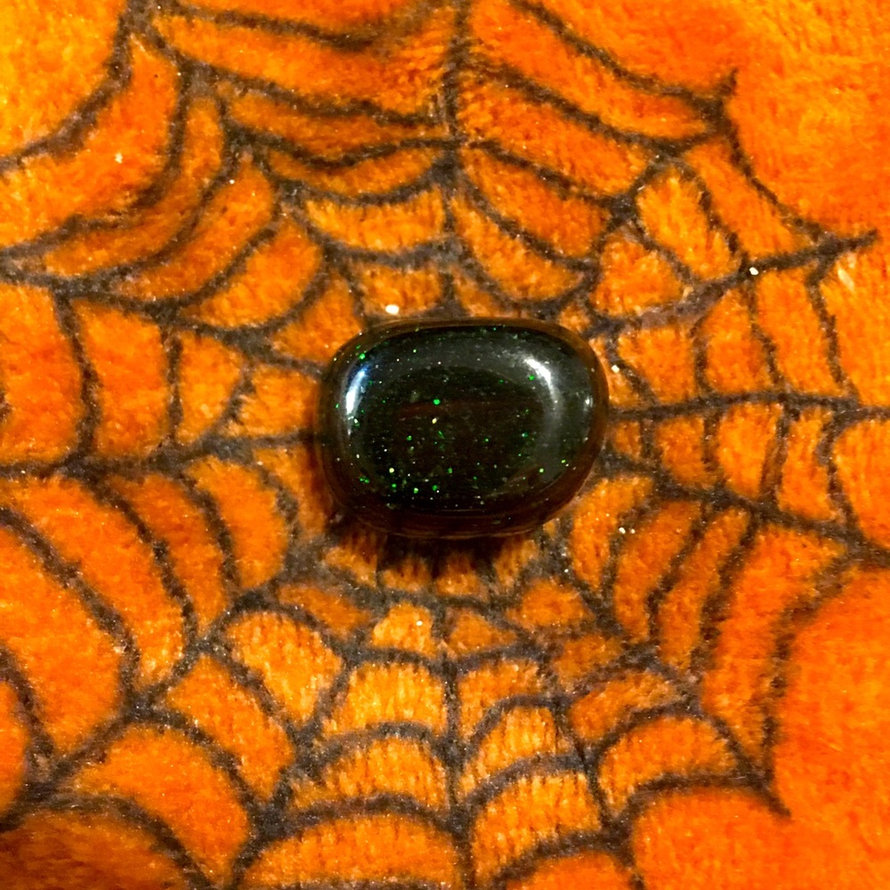 NEW 🔮 Green Sandstone, small in size, color is green glitz.